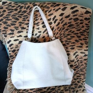 Elegant Vince Camuto Cream Leather Shoulder Purse